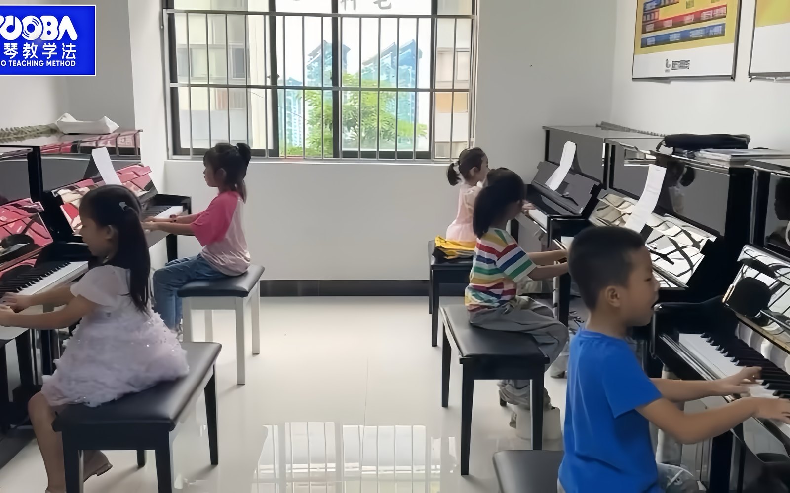 启迪艺术专业钢琴课堂