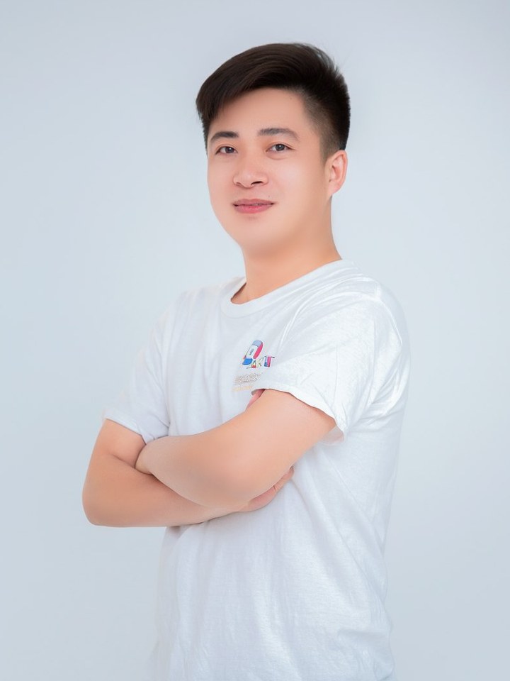 启迪艺术教师 杨开祥
